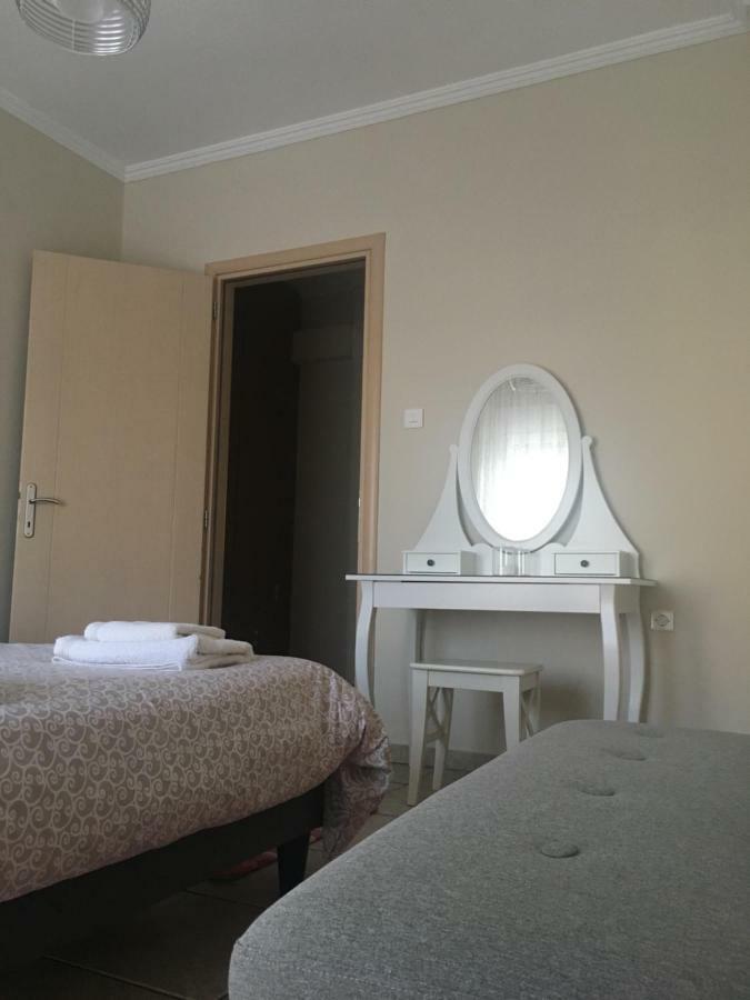 Cozy And Quiet Mini City Apartment Трикала Экстерьер фото